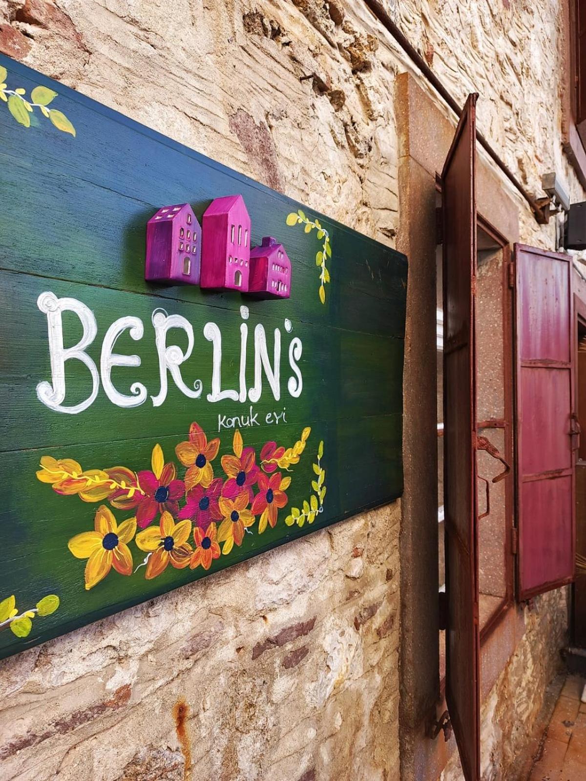 Berlin'S Guest House Urla Luaran gambar