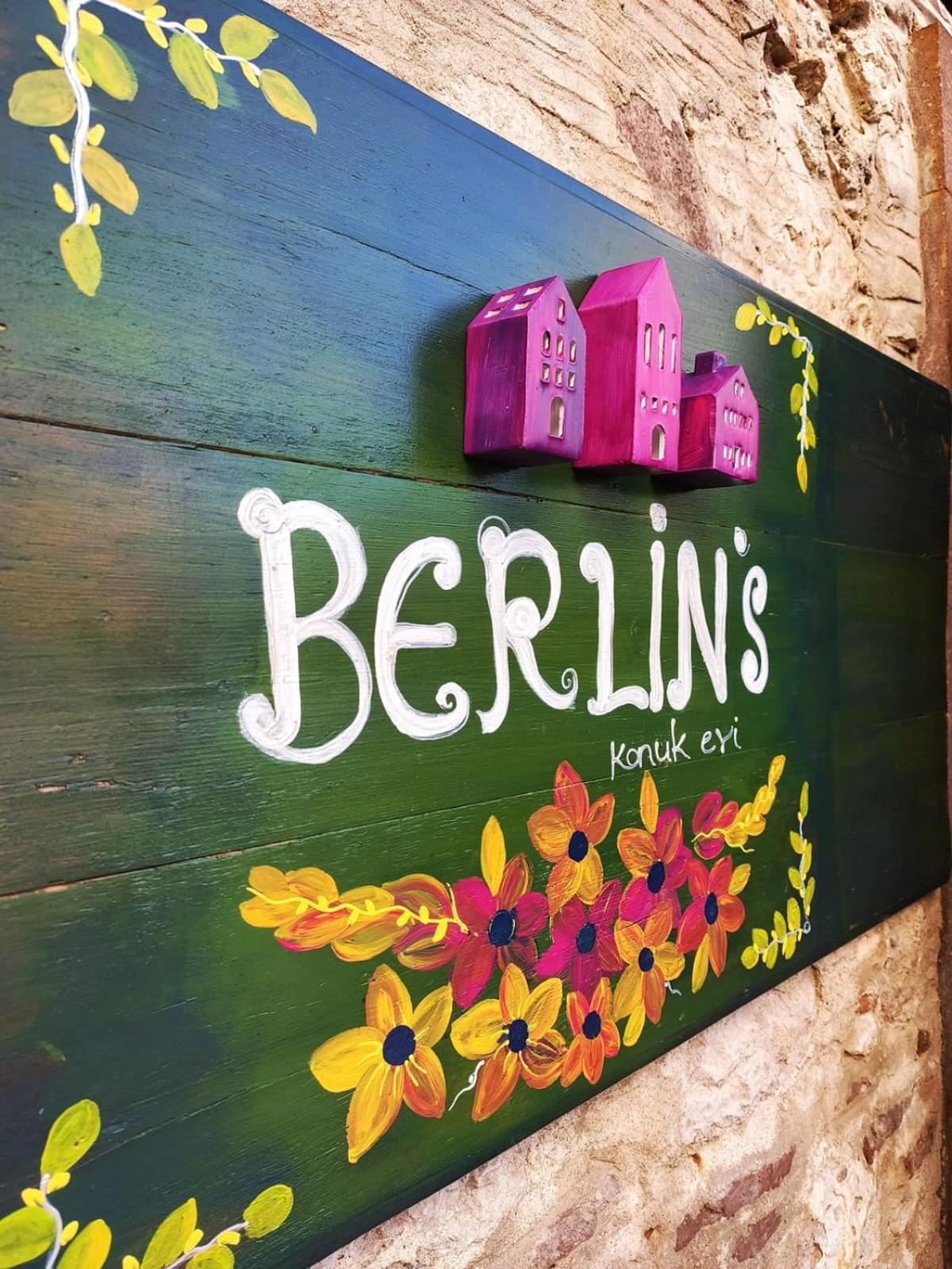 Berlin'S Guest House Urla Luaran gambar